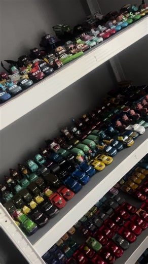 It’s the Easter holidays here and Freddie has already been playing with his cars. This guy Tank coat no 36 has been racing around our tracks already. He is fast but is he as fast as lightning mcqueen #disney #disneycars #lightningmcqueen #racer #pinkcar
