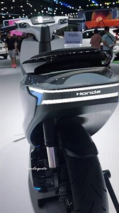 859K views · 7.2K reactions | 2025 Honda Scooter⚡ | Trending Moto | Facebook