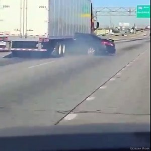 HECK OF A HAUL: Amazed driver captures stunning video of trucker you have to see to believe. https://fxn.ws/3Iii7vy | Fox News