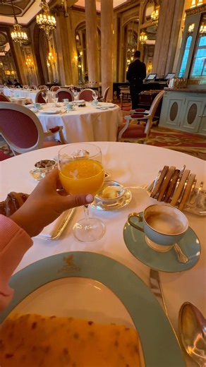 Breakfast at Ritz London ☕️❤️ @theritzlondon #ritz #hotelritz #london #breakfast