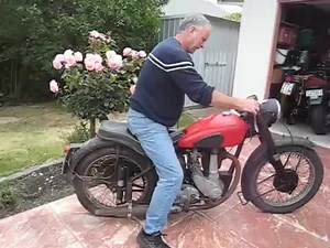 英国BSA B33三枪摩托 在25年后的首次启动