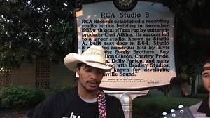 Elvis Presley, RCA Studio B, “Tribute to the King of Rock N Roll ” Live from Music Row In Nashville Tennessee ENJOY!! SHARE SHARE. @elvispresley @visitgraceland @sunstudio @sunrecordcompany @rcastudiob @rcarecords @visitmusiccity @nashvilletennessee @visitgraceland @memphis @TNVacation @visitlasvegas @ @lasvegassun @lasvegasweekly #elvispresley #rcasudiob #rcarecords #nashville #nashvilletennessee #memphis #visitmusiccity #sunrecordcompany #sunstudio #sweetsongnashville #stetson #roperapparel&fo