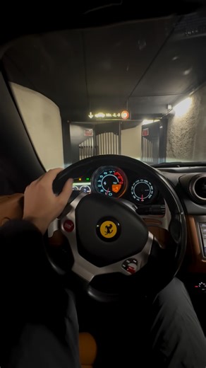 CMS Auto on Instagram: "🇮🇹 Ferrari California"