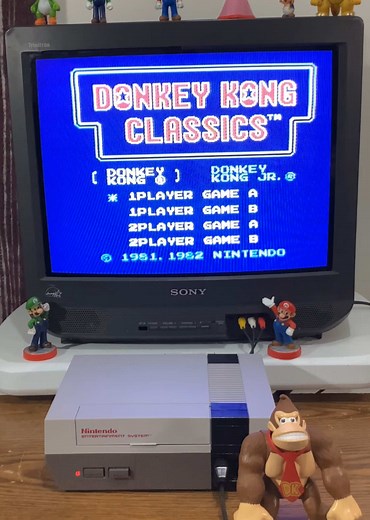 Discover Donkey Kong Classic - Nostalgic 1981 Gameplay