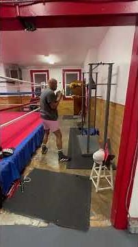 Relentless practice of the fundamentals is the cornerstone of boxing mastery. Atif Oberlton! 👀