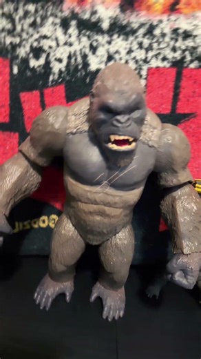Monster verse Kong #godzilla #hiya ￼ #actionfigures #shortvideo #kaiju #shfigurearts #monsterverse