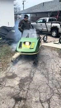 One of the most powerful John Deere production consumer sleds for 1975 was the JD800 and the JDX8