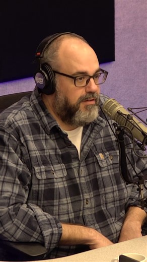 What does Tom Wear to Bed? | The Bob & Tom Show