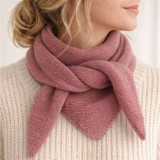 Easy Small Triangle Scarf Knitting Pattern PDF Beginner Bandana Minimal Triangle Shawl Tutorial Neck Scarf Digital Download Knit Kerchief