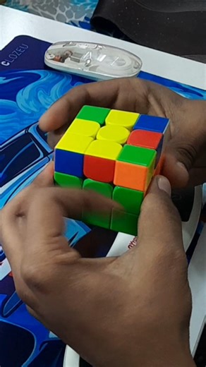 Slow-Motion Rubik's Cube Solve: 8.90 #cubing #3x3