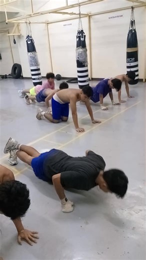 Push up work #boxing #followers #foryoupagereels #CoachAmigos | CoachAmigos Sabalde