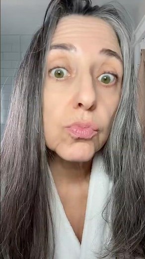Plump lips without needles