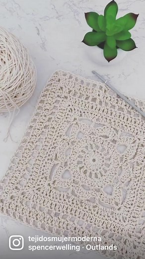 22K views · 568 reactions | ✨Nuevo!! ✨Te comparto cómo tejer un bonito Crop Top a Crochet con una base de Granny Square tutorial completo en mi canal de YouTube #tutorial #tejoycomparto #croptopcrochet #topganchillo #tejidoamano #blusacrochet #willow #croptop #ganchillo #topcrochet # | Tejidos Mujer Moderna | Facebook