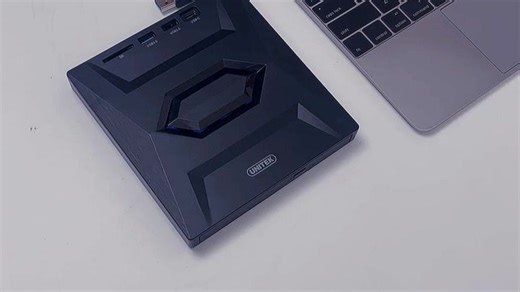 MacBook读取光盘文件？用优越者外置光驱轻松搞定，连接即用，适合老电影、软件安装等场景。