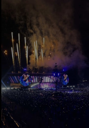 a dream concert 💫 #coldplayconcert #coldplay #toronto #rogersstadium #musicofthespheresworldtour #coldplay2025 #fyp