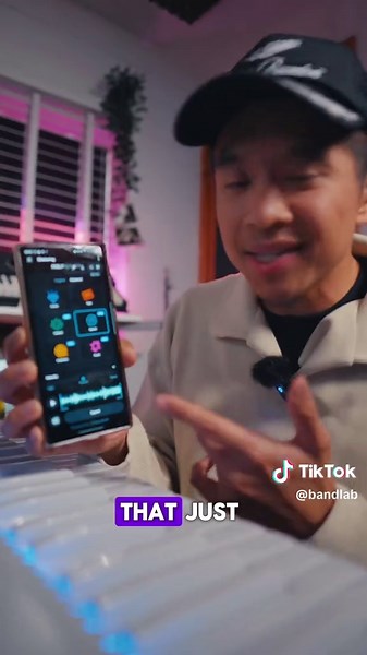 Get that 3D sound with just one tap 👆 Use 4 exclusive Mastering presets and intensity controls to perfect your releases, fast! 📹: @JeffNang Music Production Tips #bandlab #bandlabartist #musicproduction #mastering #bandlabmastering #masteringpresets #masteringtips #masteringhacks