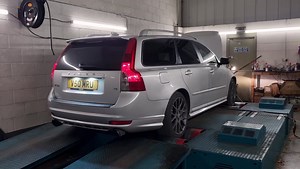 ***DYNO PROVEN GAINS!!*** EXCESSIVE FLAMES VID!! Volvo V50 2.5 T5 230BHP - Performance Remap Decat Software Pops & Bangs Flames! 🚗 🔥🔥🔥 We custom tuned this Volvo V50 T5 on our calibrated 4WD dyno! We have tuned and developed extensively on the Volvo T5 engine producing outstanding results and come very highly recommended on all of the Volvo owners groups with customers travelling from all over the UK having outproduced every big named Ford/Volvo tuner in the UK on this platform as proven on 