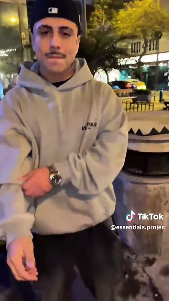 Vincez con el Flow: Ropa Essentials 100% Original