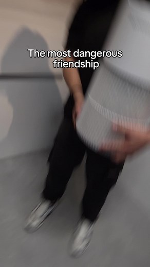 The most dangerous type of friendship! Do you have a friend like this?