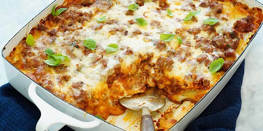 The Secret to the “Hands Down Best,” Most Creamy Lasagna Is in the Sauce