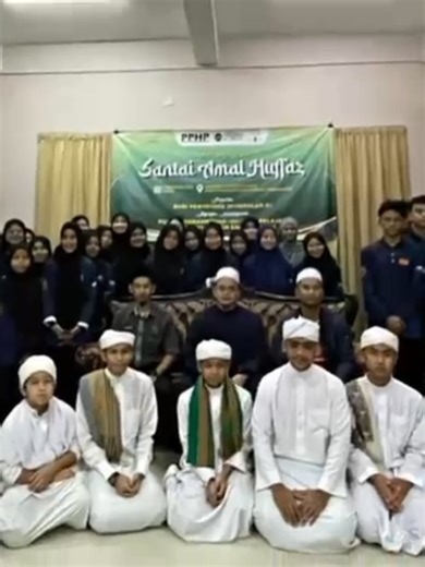 PROGRAM SANTAI AMAL HUFFAZ Projek akhir Budi Penyayang UniSZA Semester I Sesi 2025/2026 ini memupuk nilai keprihatinan, kerjasama dan semangat kasih sayang melalui aktiviti santai bersama komuniti dan huffaz. 🤍✨ #pertandinganvideoprojekakhirpphp #pphpunisza #unisza #videokreatif