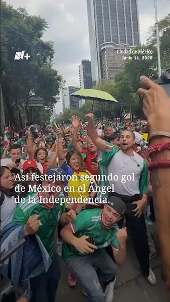 Así Festejaron el Segundo Gol de México en el Ángel de la Independencia