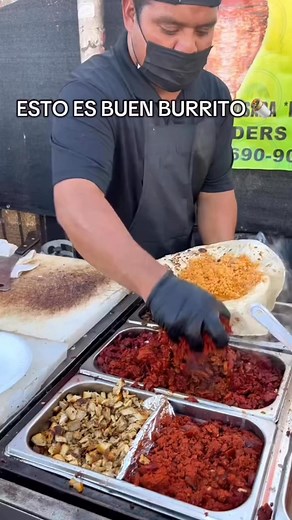Este es un buen burrito súper delicioso ! 😋 tienes que atreverte a probar esta delicia !🤩🤩🤩 #comida #comidamexicana #recetas #recetasdecomida #burritos | Bebidas Fáciles Y Económicas ll