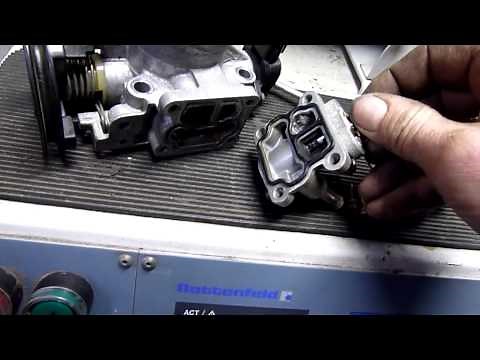 Betty the RAV4 gets a IAC Valve Clean