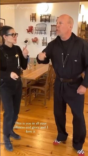 Bruce Willis and Demi Moore dance in heartwarming throwback video 🤗💜 #brucewillis