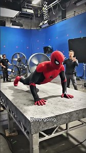 Ever wondered what Spider-Man’s “flying” scenes look like BEFORE the CGI? 🕷️🎬A