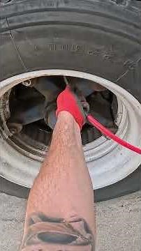 Dealing with chassis tires!! Intermodal problems #tireblowout #intermodalcontainers #trucking