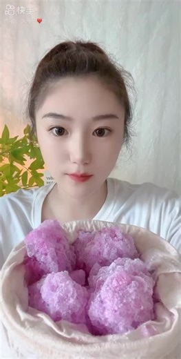 ice eating asmr #satisfyingvideos #iceeating #ice #asmrsounds #viral #iceeatingasmr