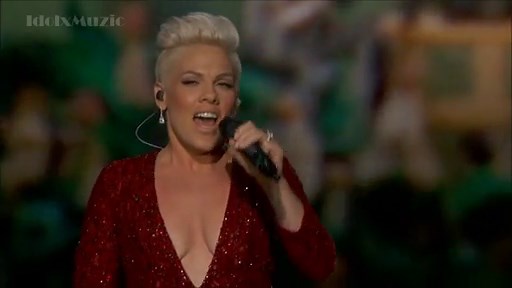 [HD] P!nk - Somewhere Over The Rainbow - Oscars 2014