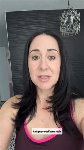 Rachel Sobel // Official on Instagram: "First @fabletics fit of 2026 and it ate (are we still saying that?) Looking forward to another year as a #fableticspartner and getting my hands on the best outfits every month. Do it! ⭐️ When signing up to be a VIP - you’ll get 20-50% off everything always. ⭐️ Skip as often as you’d like and you won’t be charged (must skip between 1st-5th of month). ⭐️ Access to the Fabletics Fit App ($15 value). Access to workouts from top-tier trainers and instructors. H