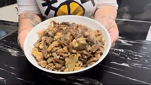 Ganun pala ang tamang pag linis ng bituka ng baboy at ang kakaibang luto dito na pwedeng iulam pwede din pang pulutan! | NANNA COOKS