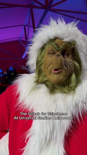 Grinchmas is back at Universal Studios Hollywood, with the one and only The Grinch!! Nov. 24, 2025–Jan. 4, 2026!! #thegrinch #grinchmas #thegrinchwhostolechristmas #universalstudios #universalstudioshollywood #grinch #universalorlando #universalstudiosorlando #citywalks #themeparks #grinchchristmas #GrinchVibes | Beyond Disway