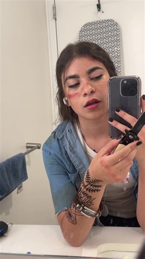 Ellie Makeup Tutorial: Get the Look for Cosplay