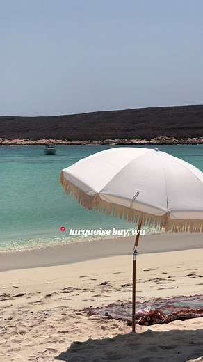 Exploring the Stunning Turquoise Waters of Exmouth