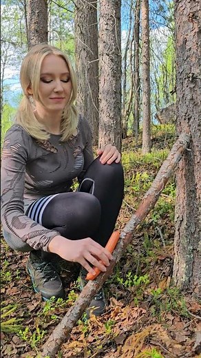 SIMPLE Squirrel Snare 🐿 #survival #bushcraft #trap #lifehacks