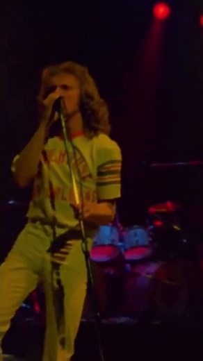 Foreigner - Hot Blooded - Live at the Rainbow, London, 1978 #Shorts