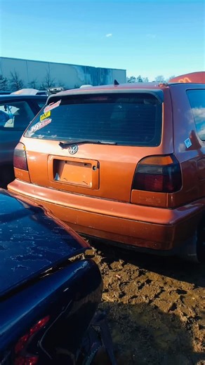Denis Palov on Instagram: "Sick little car and clean a cluster of clusters 😅#mk3 #vr6 #golf #gti #vw #volkswagen #folksvagen #peopleswagon #hatchback #pickapart #fxburg #junkyardchronicles"