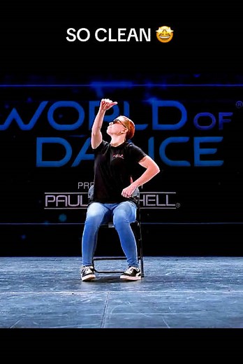 Jaja Vankova's Spectacular Robot Dance Performance