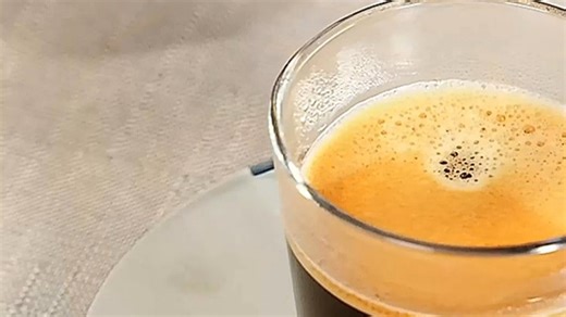 星巴克（Starbucks）全自动咖啡机，零基础也能轻松操作，厨房一角秒变咖啡馆，每天一杯香醇拿铁，通勤前搞定，咖啡自由真的可以很轻松！