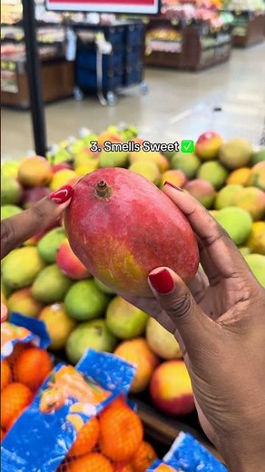 Learn how to pick the perfect mango with a few simple tips you can use at the store.