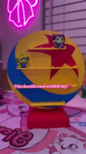 Pixar doorable stand available! $25 plus ship and it’s yours!🩷🤭 dm to claim! Claim responsibly #pensbyaurora #3dprinting #doorablesdisney #pixar #fypシ゚viral