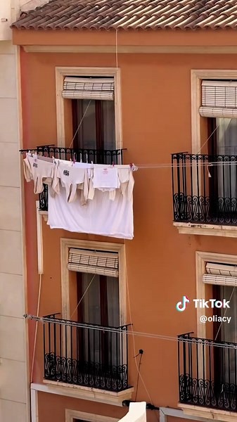 7 Things to Do in Almería 🇪🇸 \t1.\tVisit the Alcazaba of Almería – the stunning Moorish fortress with amazing views. \t2.\tWalk around Almería Cathedral – a unique fortress-style cathedral in the old town. \t3.\tExplore the charming streets of the Almería Old Town. \t4.\tRelax at Playa del Zapillo – a local beach loved by residents. \t5.\tVisit the desert landscapes of Tabernas Desert, the only desert in Europe. \t6.\tDiscover the natural beauty of Cabo de Gata-Níjar Natural Park. \t7.\tTry fr