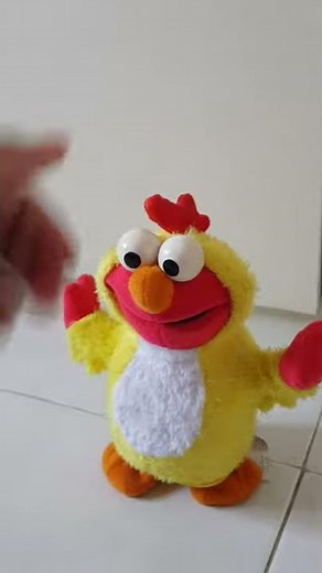 Fisher Price Mattel 2003 Sesame Street Chicken Dance Elmo 9"