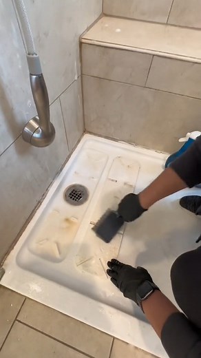 58K views · 391 reactions | Cleaning Hacks Cleaning Hacks Follow us...