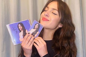 Lirik Lagu ‘traitor’ - Olivia Rodrigo, Lengkap dengan Terjemahannya - Sonora.id
