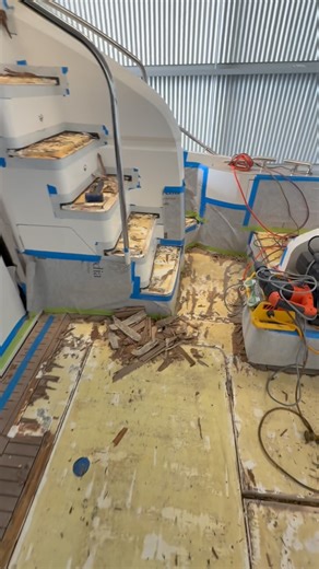 Princess 52 teak replacement complete @theboatworks with @princessyachts_aus. @sydneywoodindustries @atl_composites @sika_australia #teak #teakdecking #superyacht #theboatworks #sikaflex #quartersawn #yachtdeck #carpentry #deck #shipwrights #boatbuilding #goldcoast #sydney #burma #australia | O'Neill Shipwrights Pty Ltd